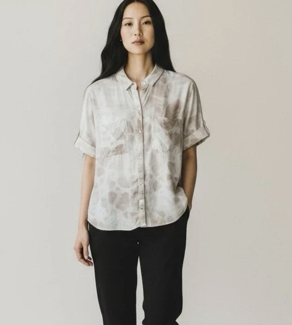 Anthropologie Cloth & Stone Beige Top Button Down Tencel Short Sleeve XS Boxy